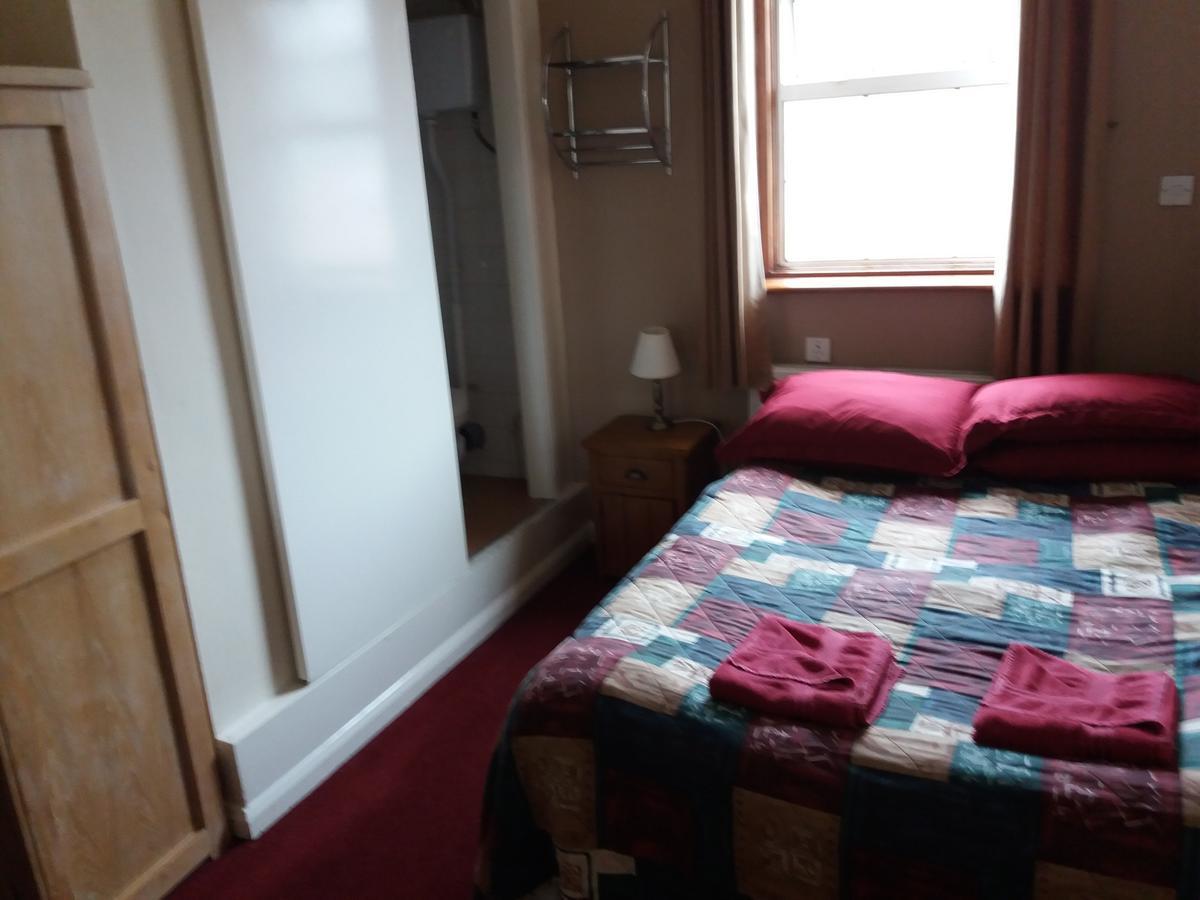 The Crouch Oak Bed & Breakfast Адълстоун Екстериор снимка
